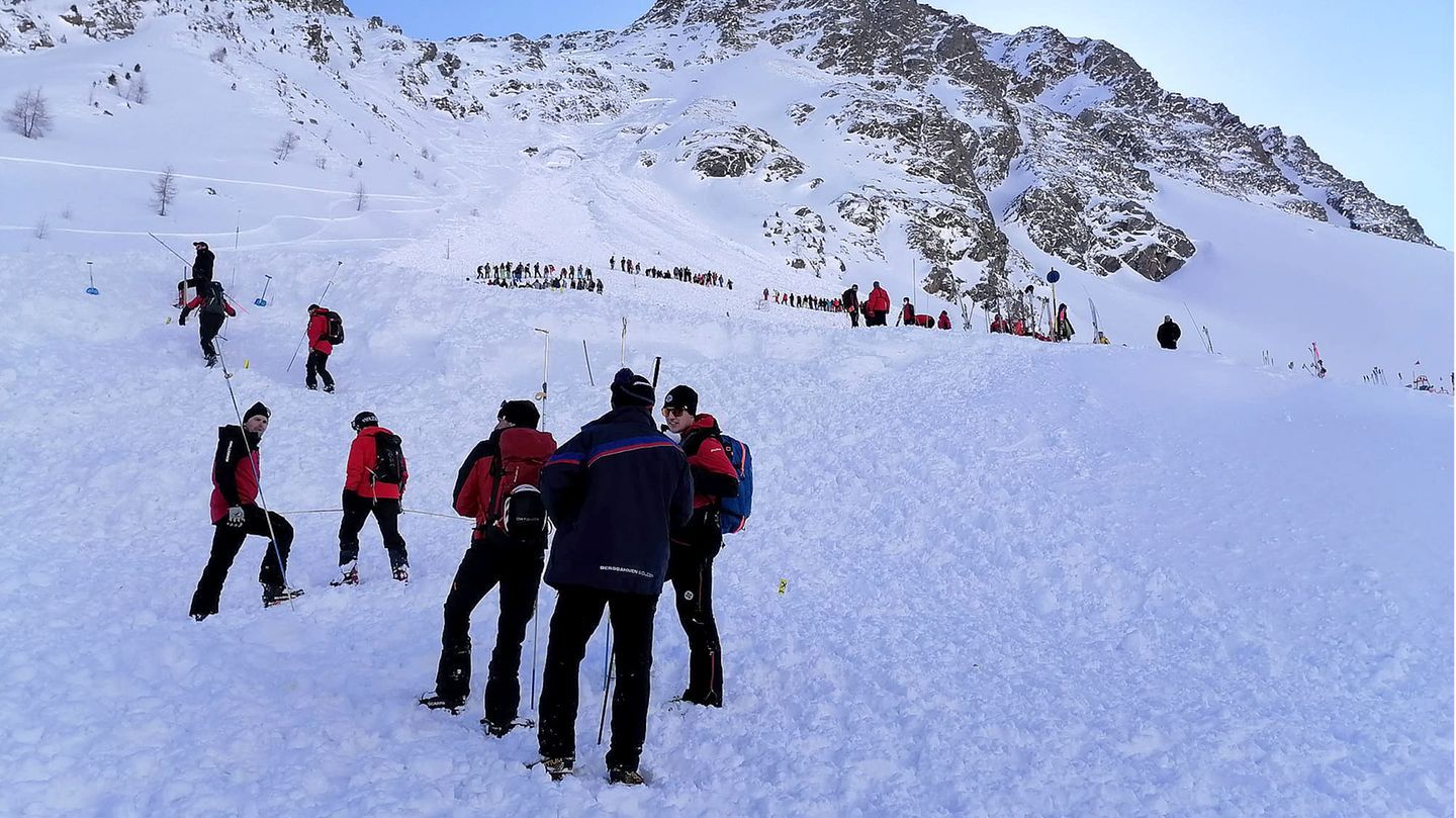 Autriche : Dix personnes ensevelies dans une avalanche