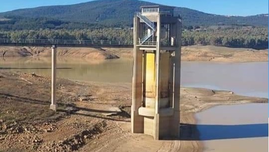 Tunisie – Image du jour: Le barrage de Beni Mtir à sec