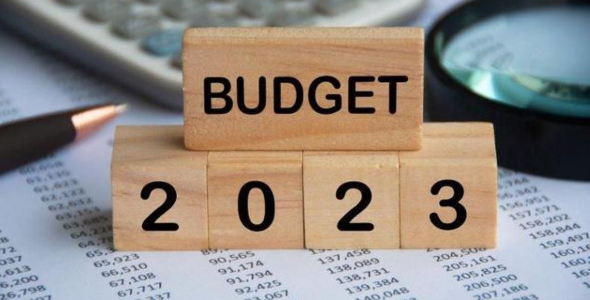 Bassem Neifer: Le projet de loi de finances 2023 lèvera le voile sur la politique économique de l’Etat [Audio]