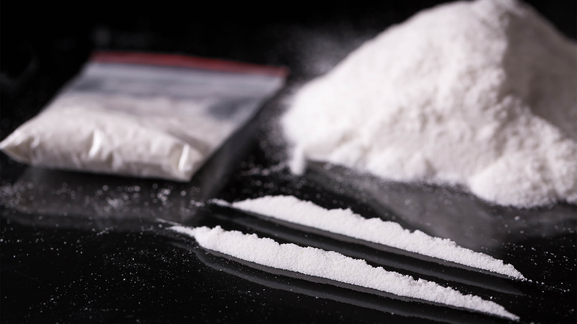 Tunisie – Une instagrameuse et le body Guard d’un rappeur parmi les personnes arrêtées pour détention et usage de cocaïne