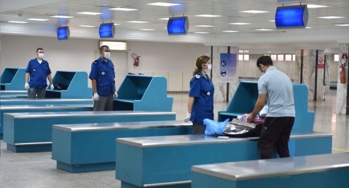 Tunisie – Aéroport de Tunis : Arrestation du fils d’un chanteur qui transportait du cannabis
