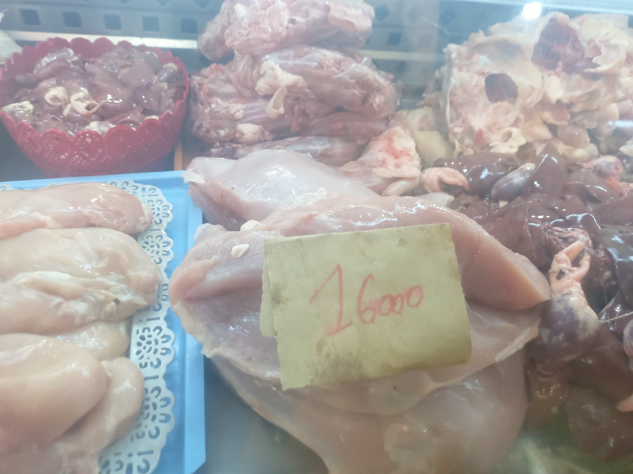 Kasserine: Prix de viandes et légumes au marché municipal (Photos)