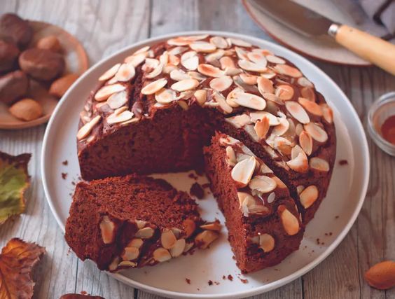 Gâteau au chocolat, confiture et amandes