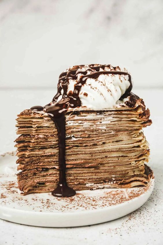 Gâteau de crêpes au chocolat simple