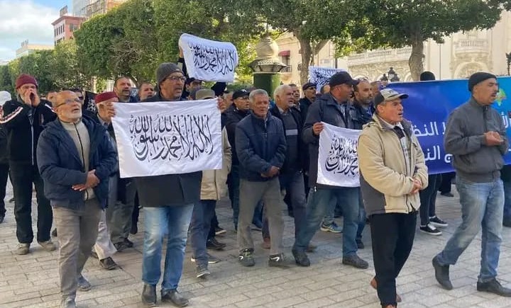 Tunisie – Le meilleur acquis du 14 janvier : Ces individus d’un autre temps qui paradent sur l’avenue Bourguiba