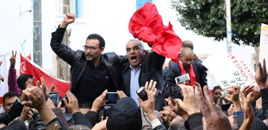 Tunisie – Les parents en colère portent plainte contre les syndicats des enseignants