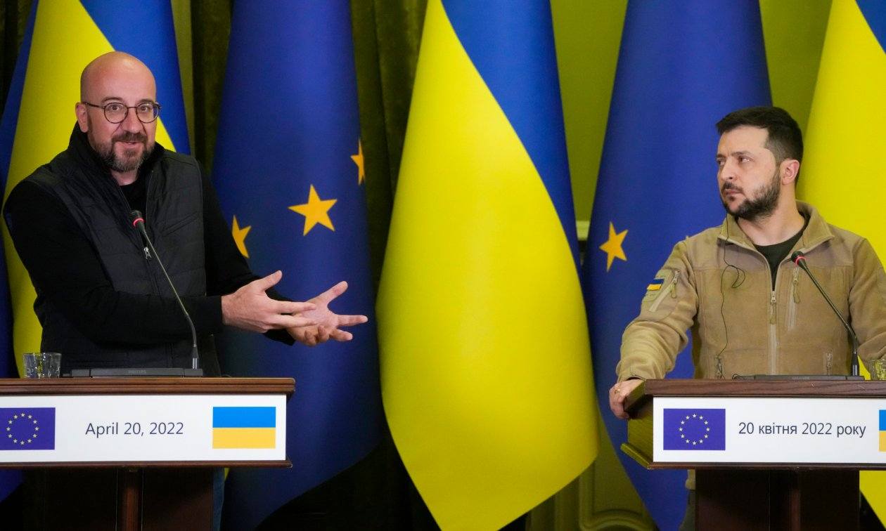 Ukraine : Une paille, c’est pas avec ça que Zelensky gagnera la guerre