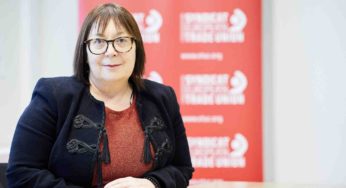 L’UGTT manifese: Ce qu’a dit la SG de la Confédération des syndicats européens Esther Lynch [Vidéo]