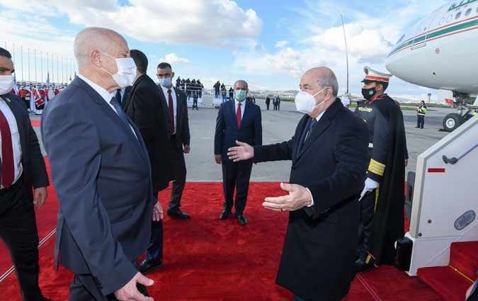 Les relations de fraternité solides entre les deux pays objet d’un entretien téléphonique entre Saïed et Tebboune