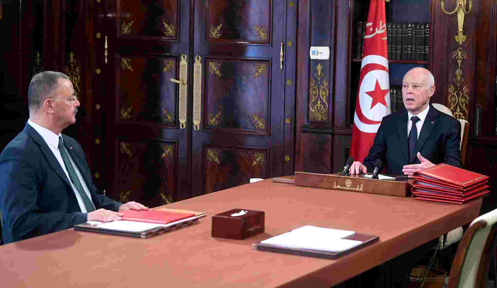Tunisie – Saïed appelle le ministre de la santé à ouvrir les dossiers