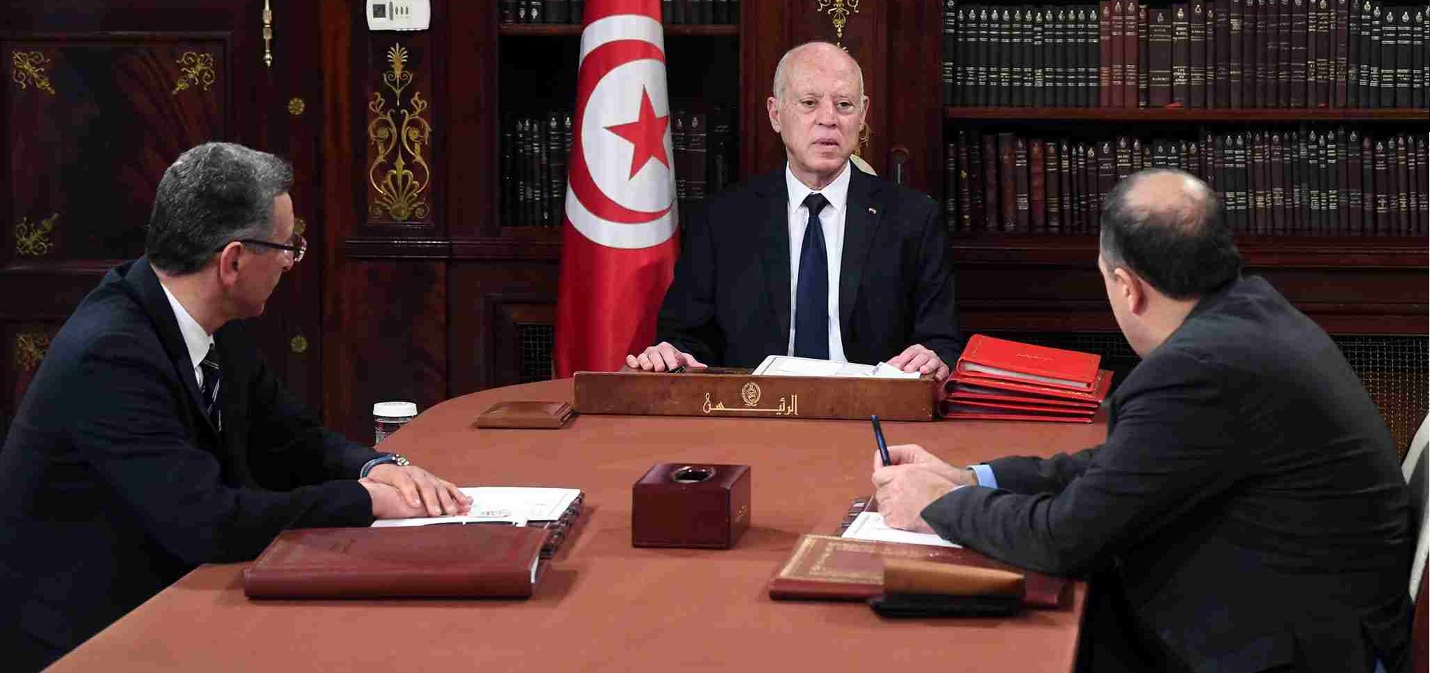 Tunisie – La lutte contre les spéculateurs au centre d’un entretien entre Saïed et Charfeddine