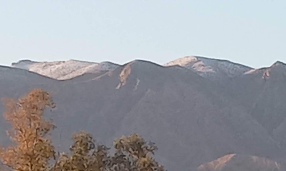 Gafsa: Les hauteurs de Arbata couvertes d’un manteau de neige