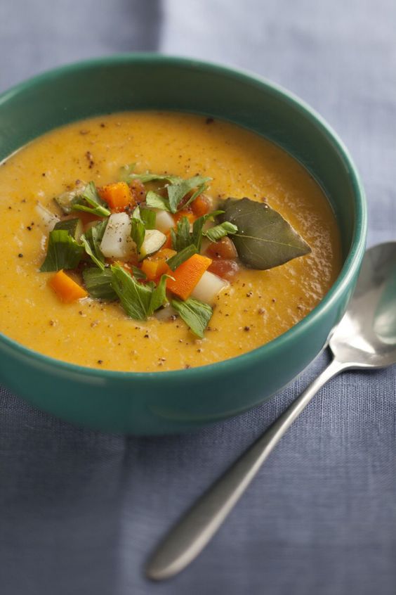 Soupe aux 5 légumes (Une soupe simple et facile à faire)