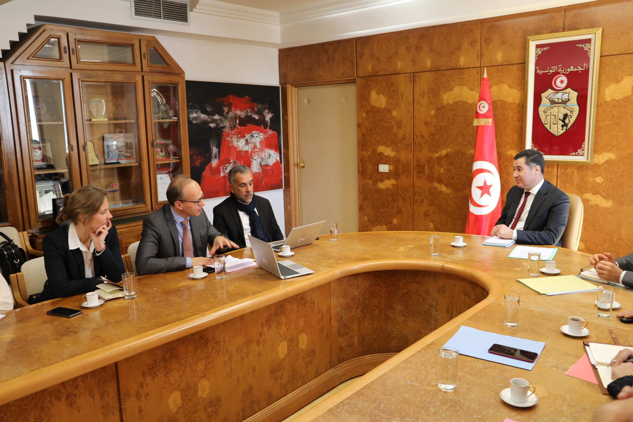 Tunisie-Transport: Une séance de travail consacrée au suivi du Projet RFR