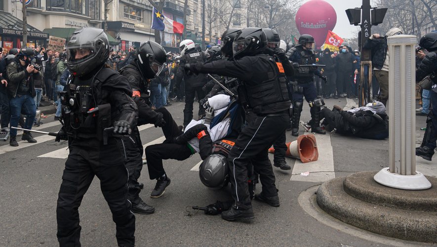 L’Europe « inquiète » du degré de violence policière dans la répression des manifestations en France