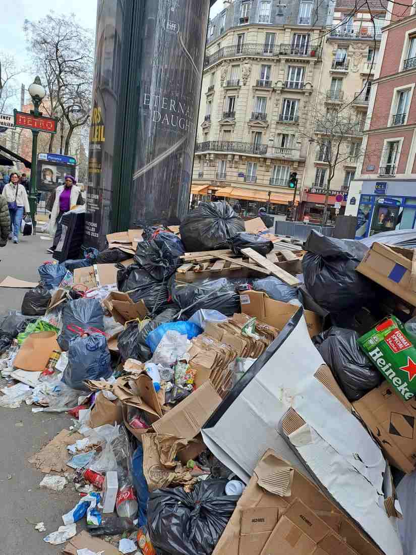 Photo du Jour : Les ordures ont vaincu le Préfet de Paris (Photos)