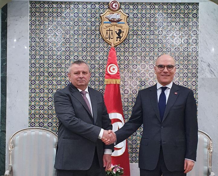 Les futures échéances bilatérales entre la Tunisie et la Hongrie objet d’un entretien entre Nabil Ammar et Lajos Mile