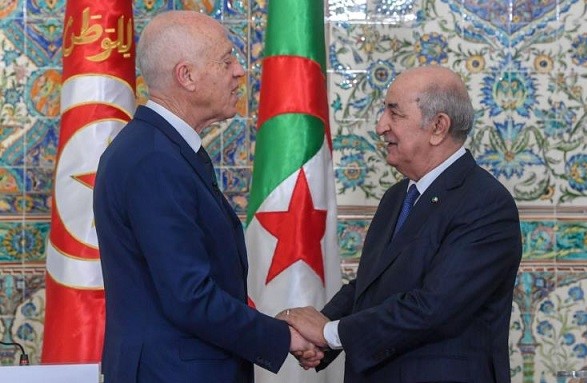 L’Algérie et le président Abdelmajid Tebboune : OUI au respect de la souveraineté de la Tunisie et NON à l’ingérence dans ses affaires internes