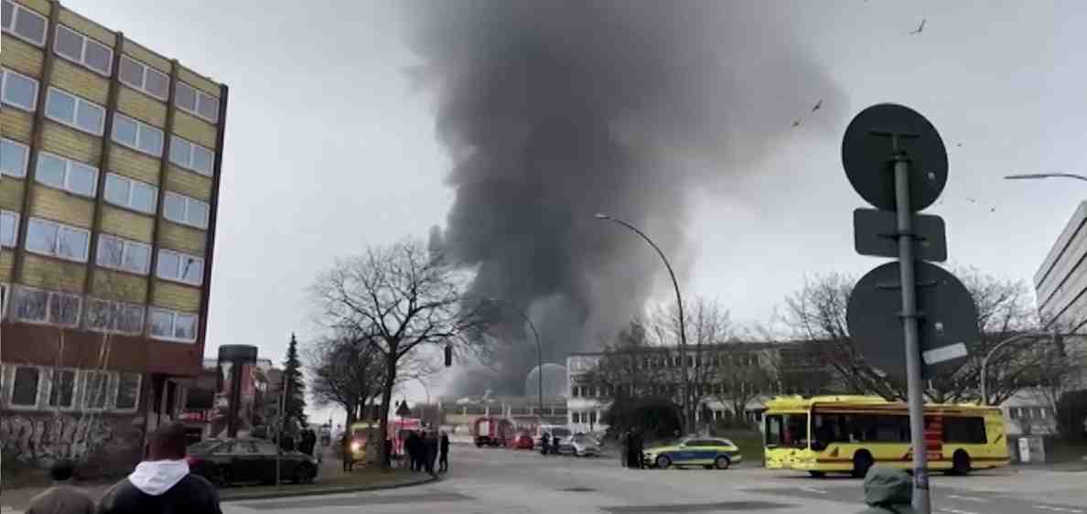 Allemagne : Un incendie à Hambourg dégage un nuage toxique sur la ville