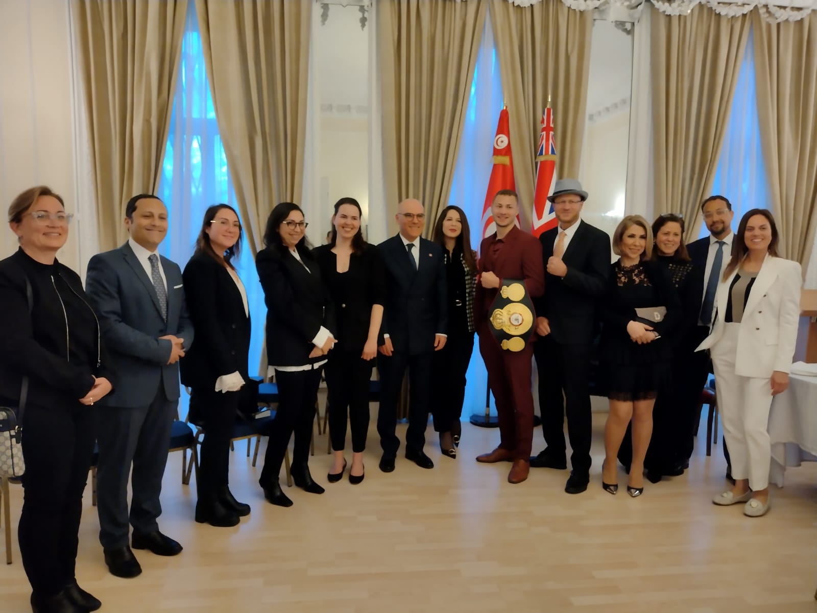 Nabil Ammar reçoit les membres de la diaspora tunisienne établis au Royaume-Uni