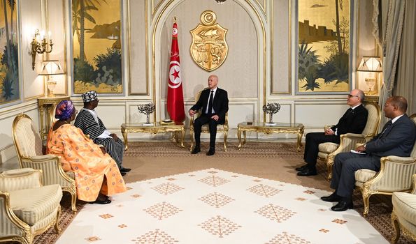 Kaïs Saïed reçoit les lettres de créance de nouveaux ambassadeurs