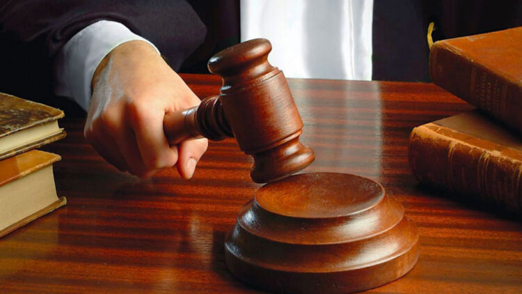 Bizerte : il a osé sortir une arme en plein tribunal et la pointer vers une juge
