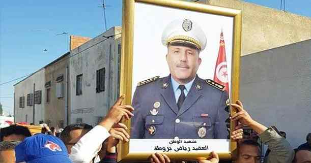 Tunisie – Peine capitale plus prison à perpétuité plus dix ans de prison, au terroriste ayant tué L’officier de police Riadh Barrouta