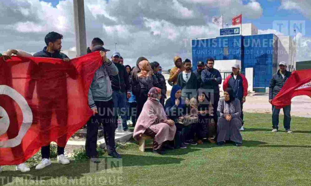Béja: Des agents contractuels de Tunisie Autoroutes protestent après leur révocation [Vidéo]