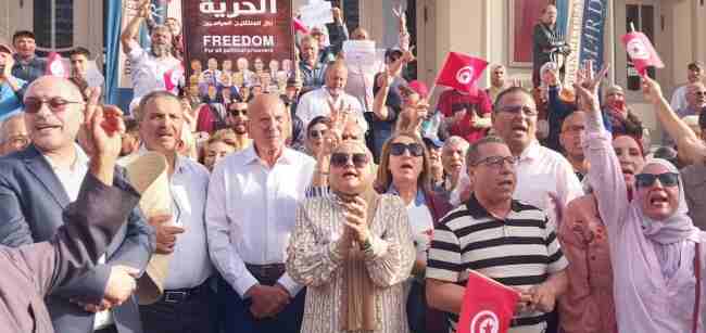 Tunisie : Najib Chebbi dénonce l’échec d’une tentative des partisans de Saïed de les empêcher de manifester