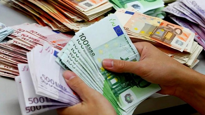 Les transferts des Tunisiens à l’étranger atteignent 6,3 milliards de dinars à fin octobre