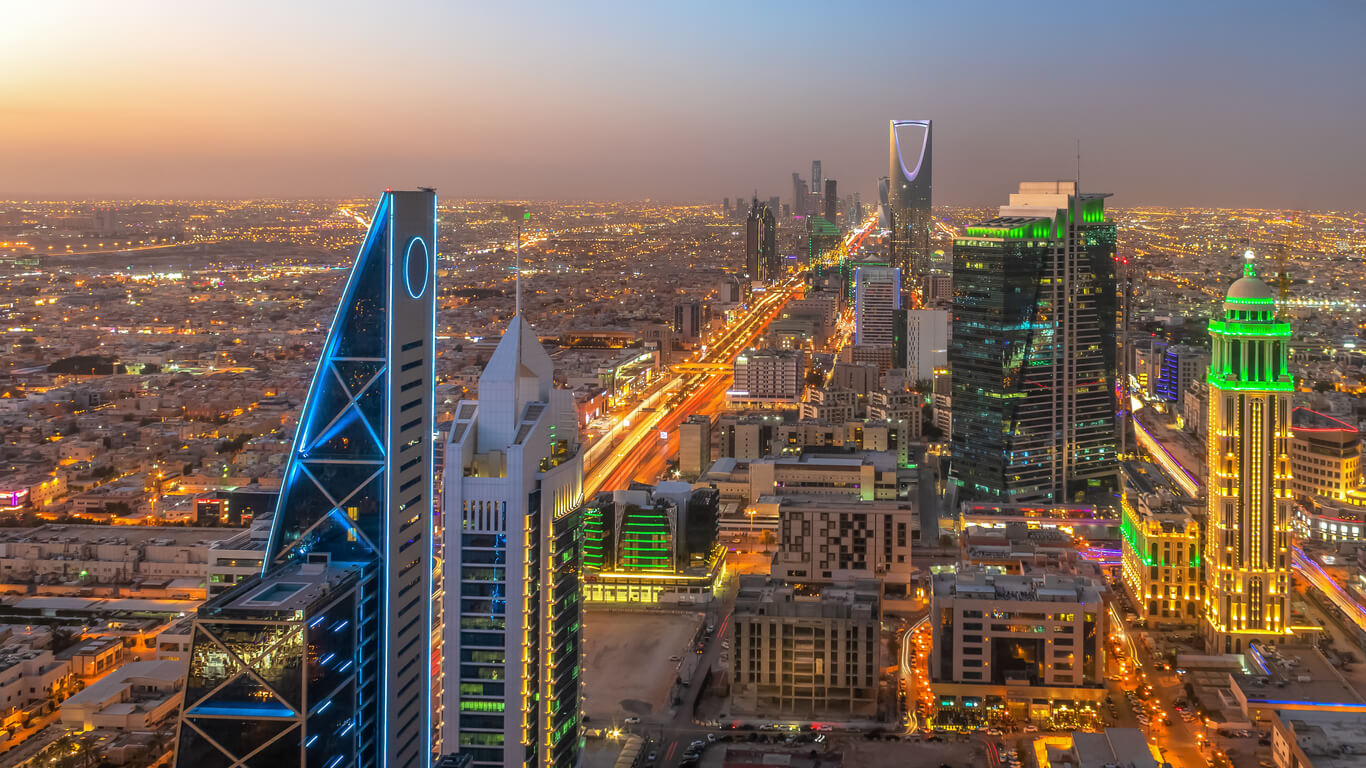 L’Arabie saoudite dépense sans compter pour capter les talents de la finance mondiale