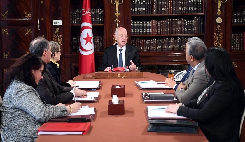 On touche le fond Monsieur le Président : le “Chef” des enseignants fait la promotion de l’alcool