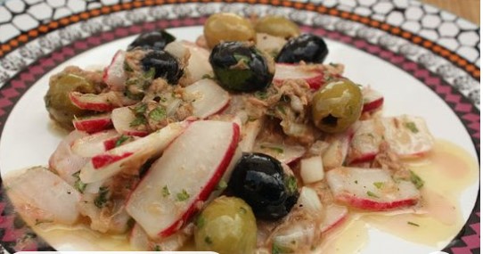 Recette : Salade Tunisienne radis, olives et thon