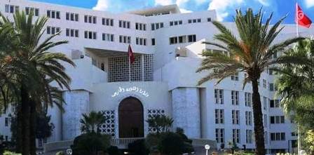 La Tunisie condamne fermement l’acte de provocation de l’autodafé d’une copie du Coran à Stockholm