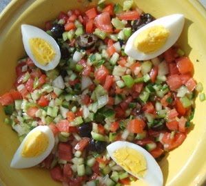 Recette : Salade tunisienne (au concombre et aux tomates)