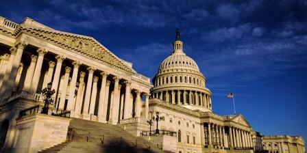 Des sénateurs américains veulent passer une loi pour bloquer Saïed et la Tunisie
