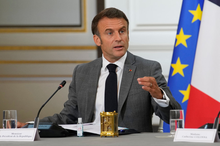 France-Émeutes : Macron pointe le “risque de fragmentation” de la nation, “une réponse complète” à la rentrée