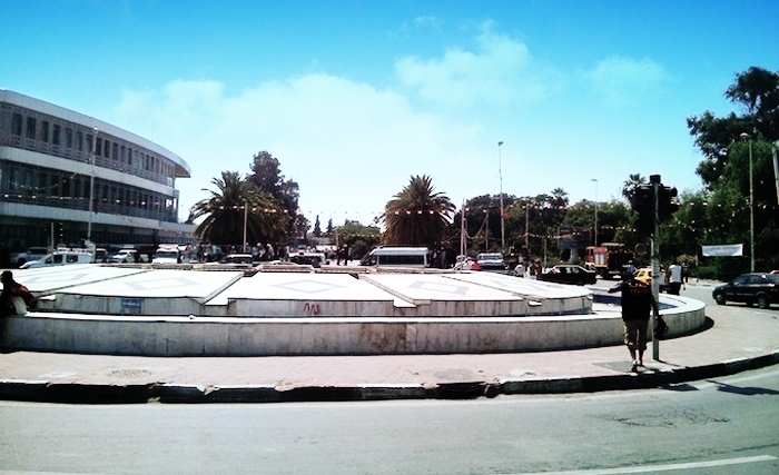 Tunis: Réouverture de la route devant le Parlement à Bardo