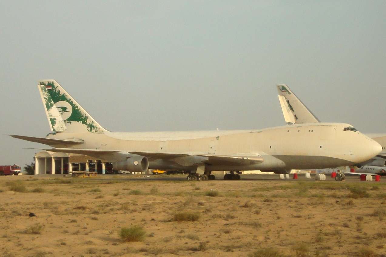 Mise aux enchères de vieux avions irakiens stationnés en Tunisie