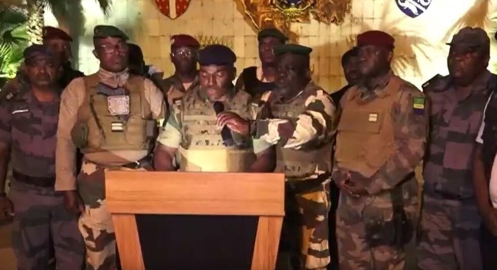Gabon: Des officiers de l’armée affirment avoir pris le pouvoir