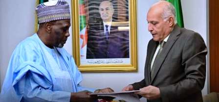 Tebboune avertit le Nigéria qu’il s’oppose à toute intervention armée au Niger
