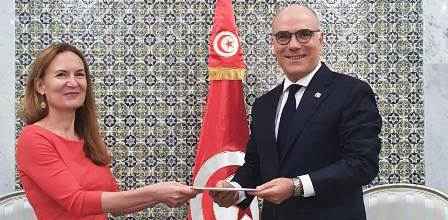 Tunisie – Nabil Ammar reçoit la nouvelle ambassadrice de France à Tunis