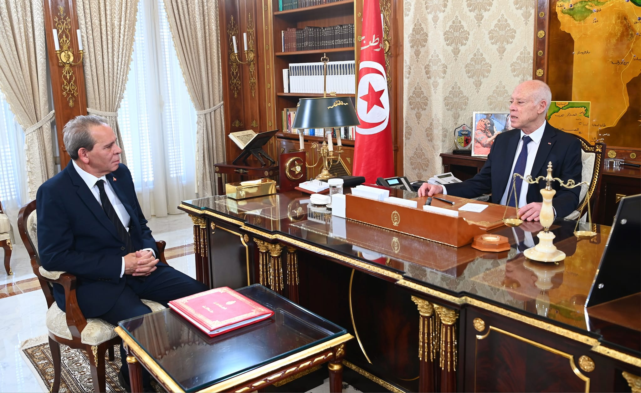 Tunisie: Saïed appelle à réviser tous les recrutements effectués depuis 2011