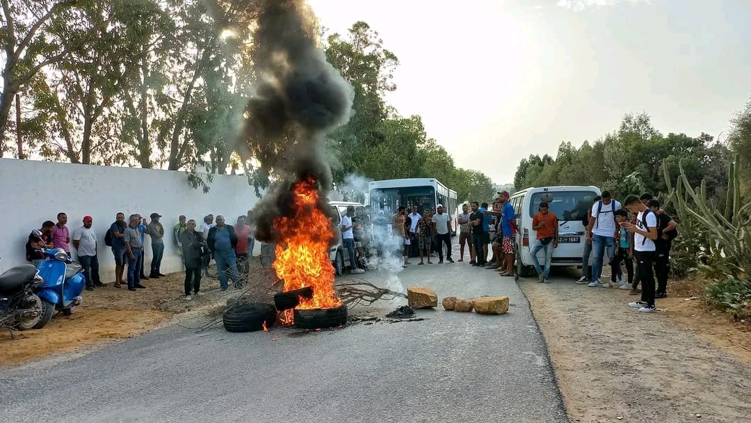 Hammamet: Des habitants protestent à cause de coupure d’eau potable (Photos)