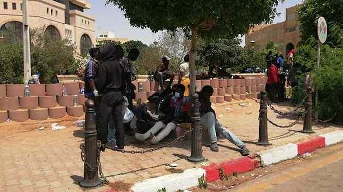 Sfax: Des organisations de la société civile tirent la sonnette d’alarme sur la situation des demandeurs d’asile