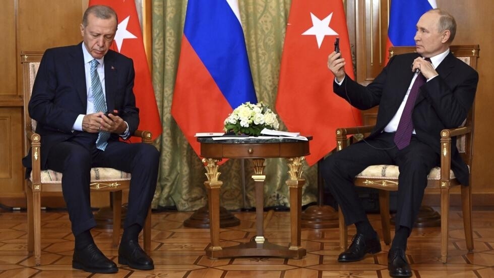 Erdogan écrase encore Poutine et passe : la République du Nagorny Karabakh rayée de la carte…