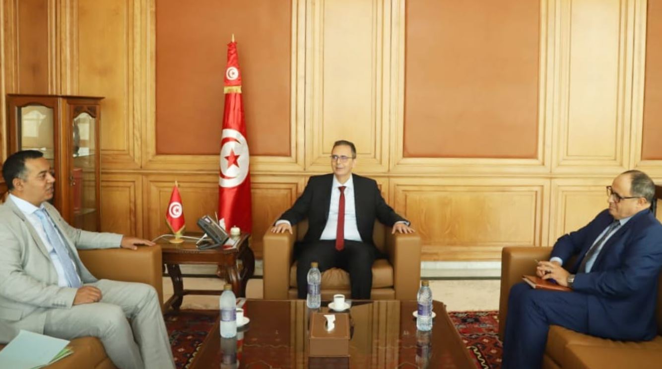 Ministère des Domaines de l’Etat et des Affaires Foncières : Affectation d’un terrain domanial pour la construction d’un hôpital dans le gouvernorat de Tataouine.
