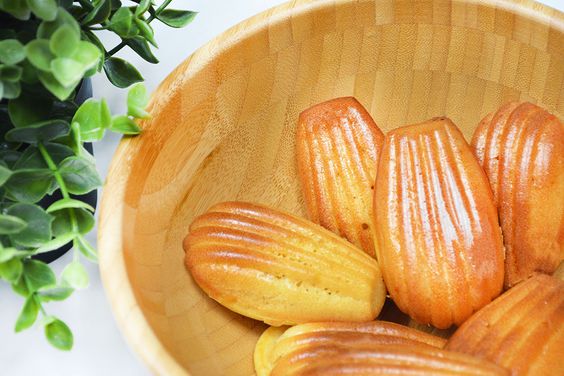 Madeleines légères et fondantes à la cannelle ( pour un goûter healthy)