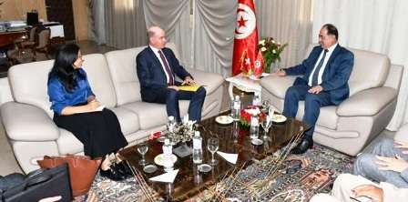 Tunisie – La migration clandestine au centre d’un entretien de Kamel Feki avec l’ambassadeur de Suisse