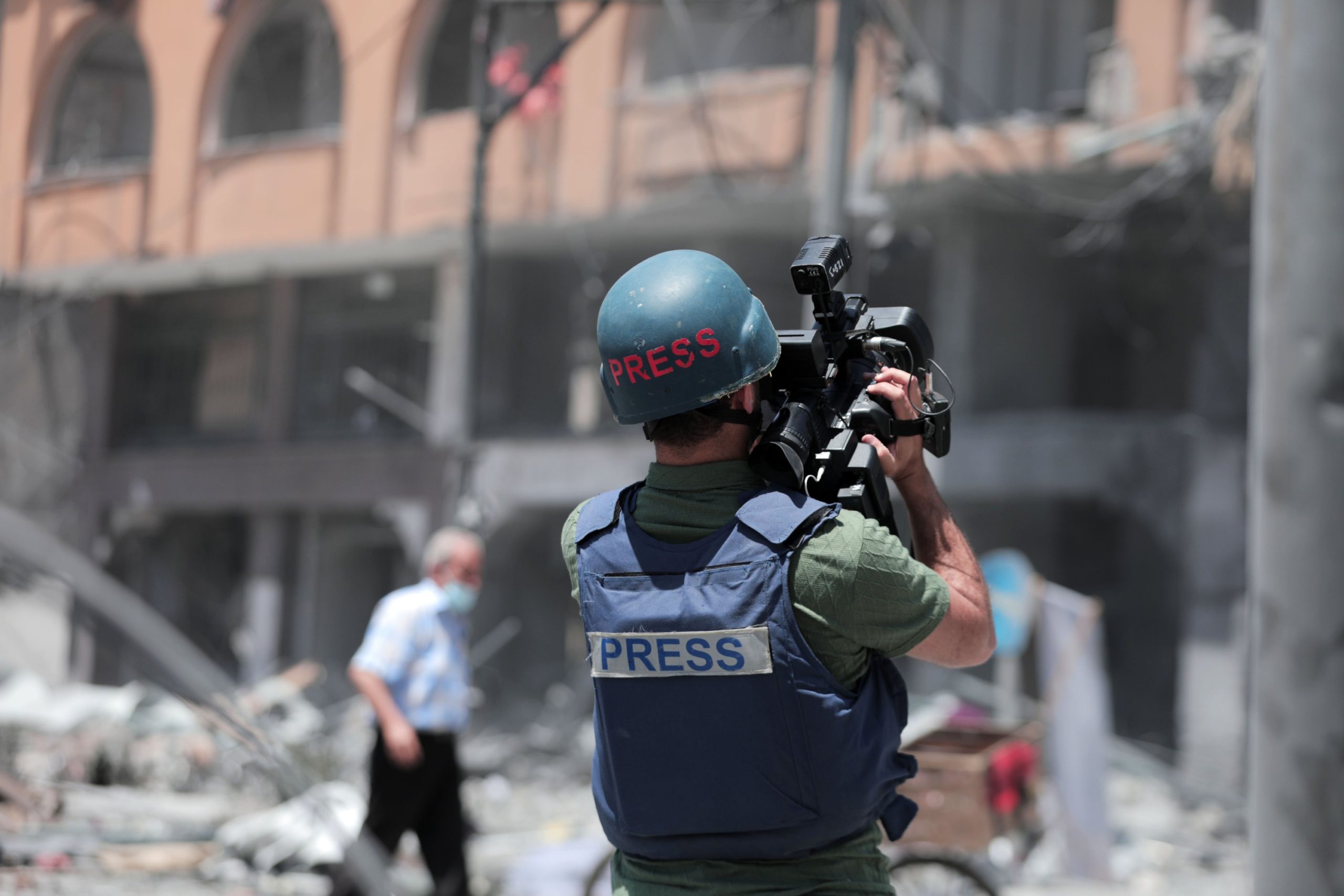 Palestine : Cinq journalistes tués à Gaza selon la FIJ